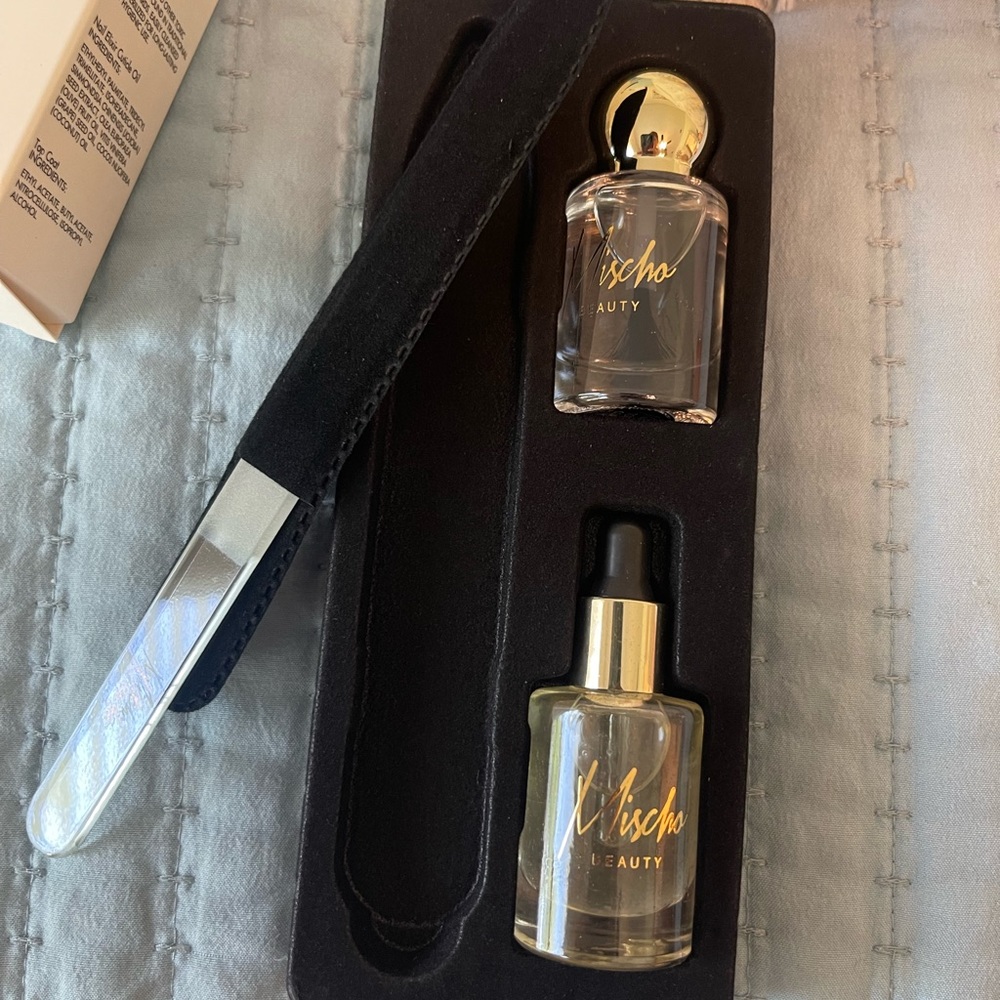 Brand new, never used…Mischo Beauty manicure kit